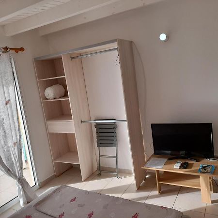 Le Studio De Jeannine Lägenhet Capesterre-Belle-Eau Exteriör bild